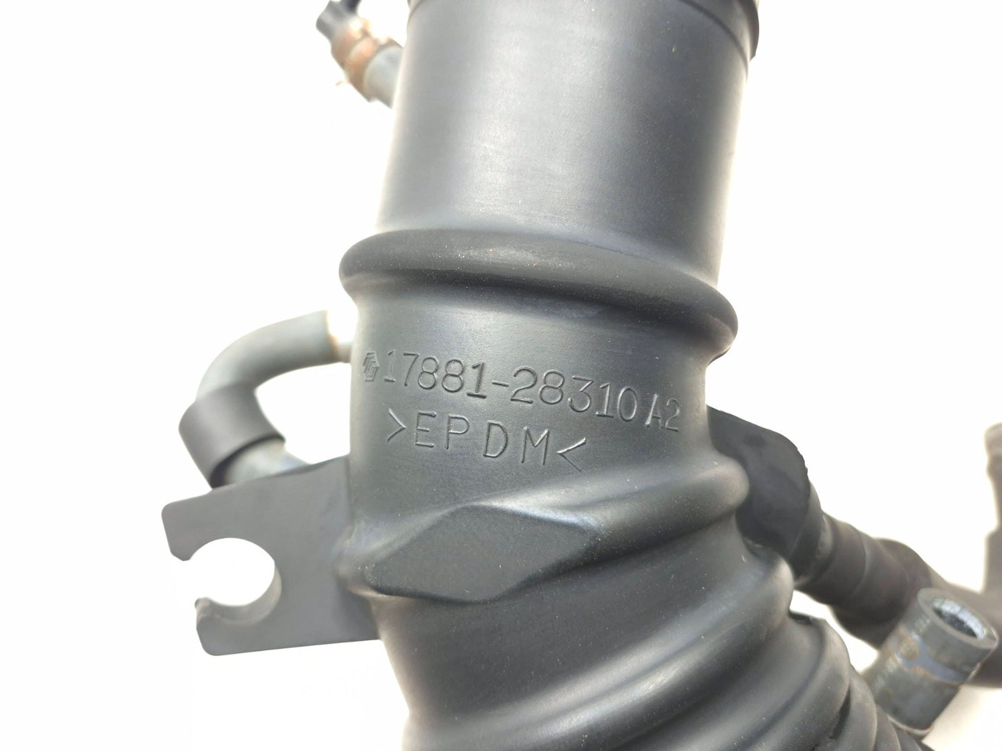 2010 Lexus Hs250h Air Intake Duct Tube To Throttle Body OEM