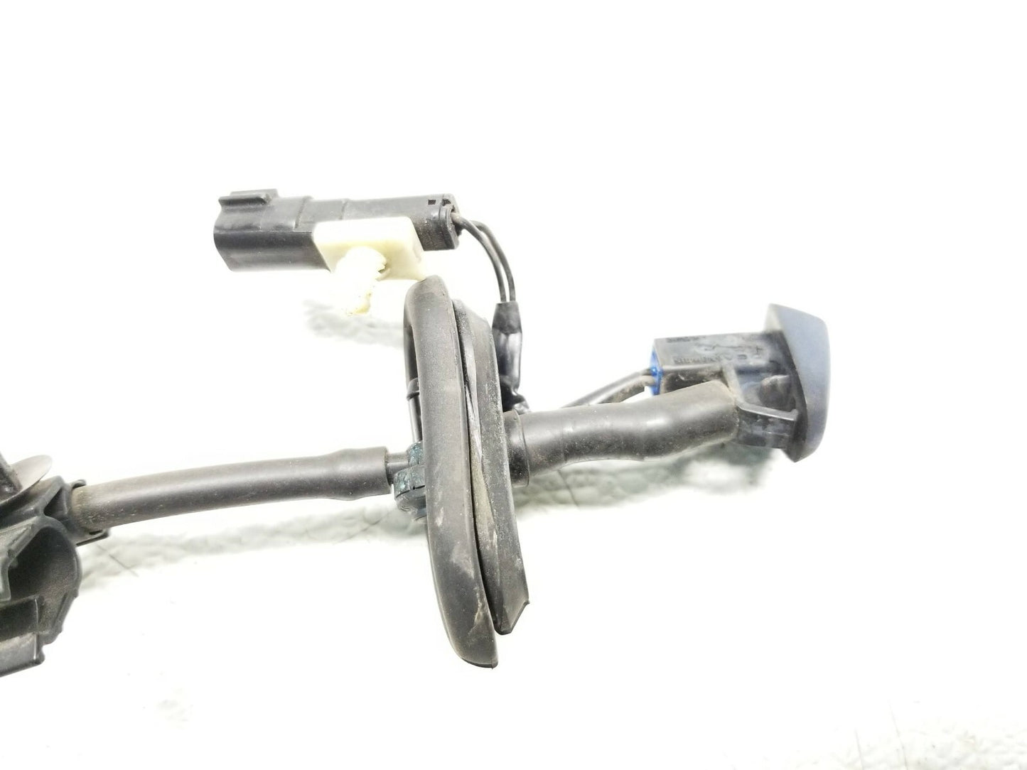 2010 Volvo XC60 Windshield Washer Spray Nozzle Jet 2pcs OEM