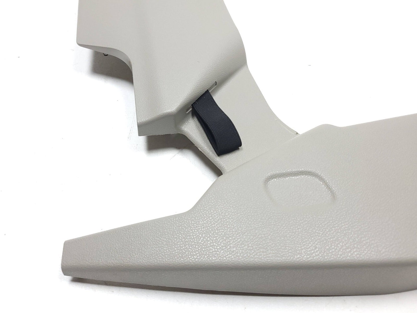 2012 - 2015 Nissan Rogue Front Passenger Seat Side Trim Cover Guide Sleeve OEM ✅