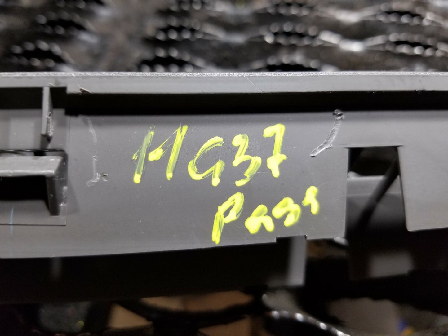 10 11 12 13 Infiniti G37 Coupe Right Pass Dash Upper Defroster Air Vent OEM 99k