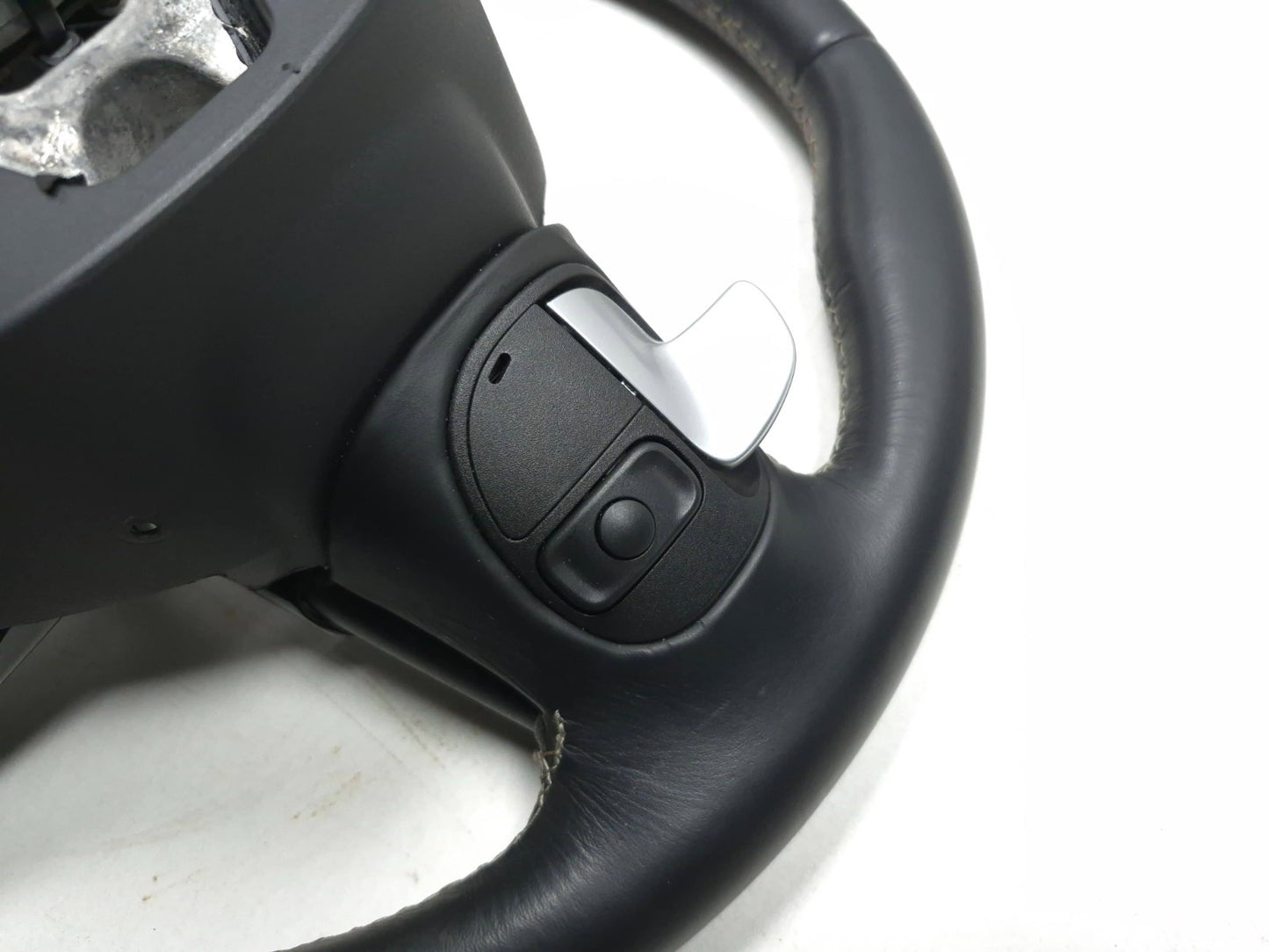 2015 Chrysler 300s Steering Wheel 58e131x9ab OEM