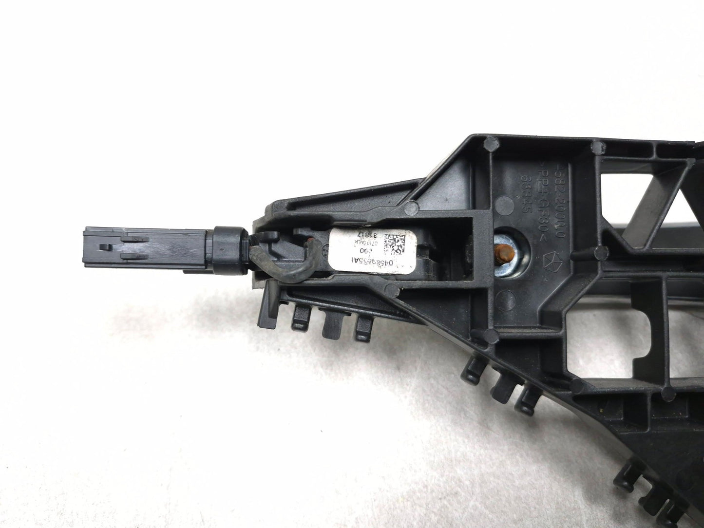 2018 Chrysler 300 Limited AWD Front Passenger Side Exterior Door Handle OEM