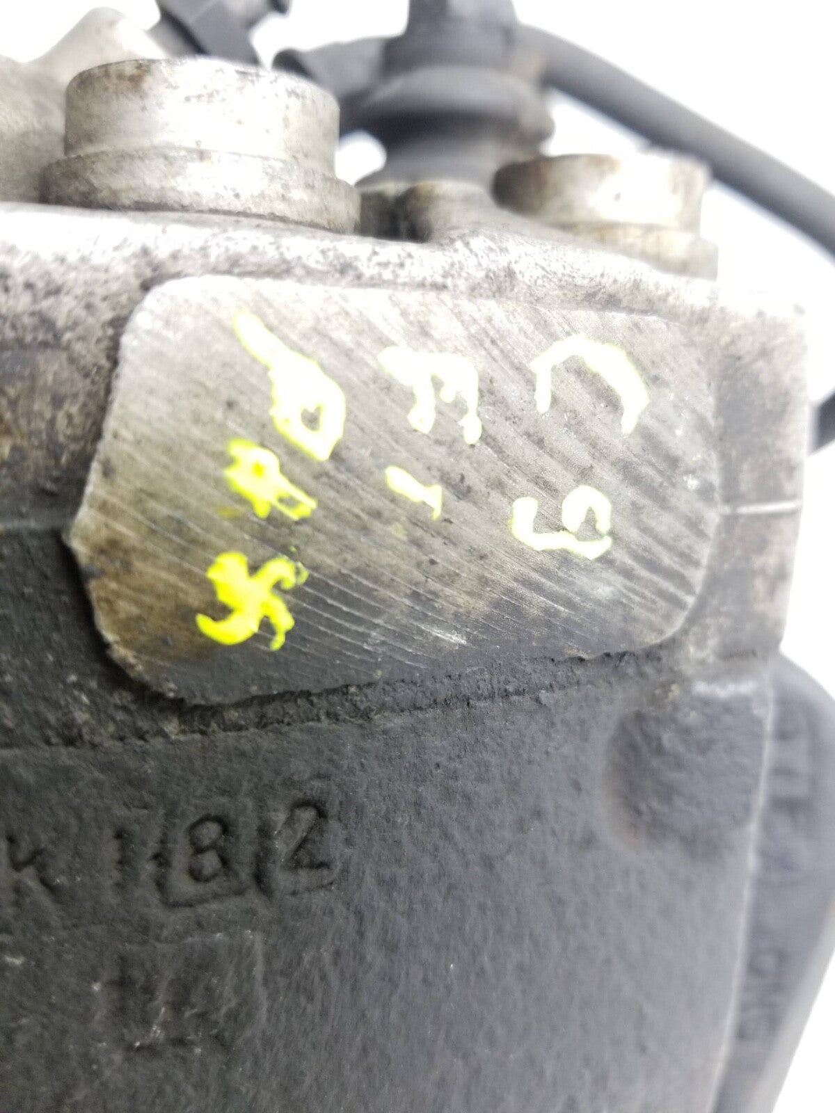 2009 - 2017 Audi Q5 Brake Caliper Front Left & Right Pair OEM