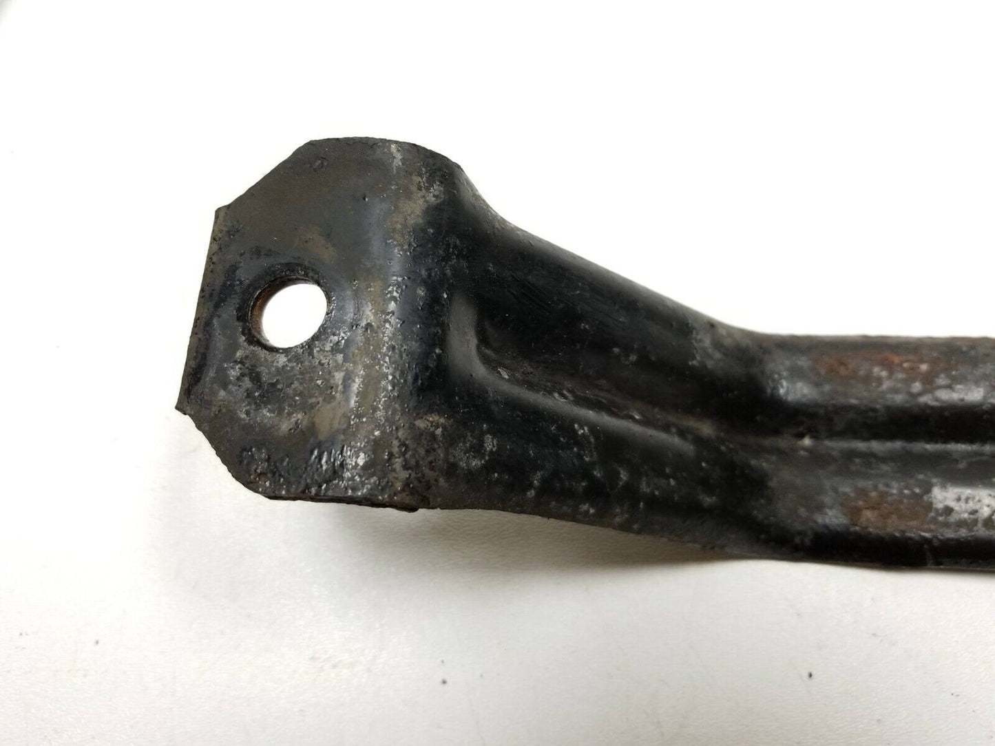 13 14 15 16 GMC Acadia Fuel Tank Strap 22858658 OEM