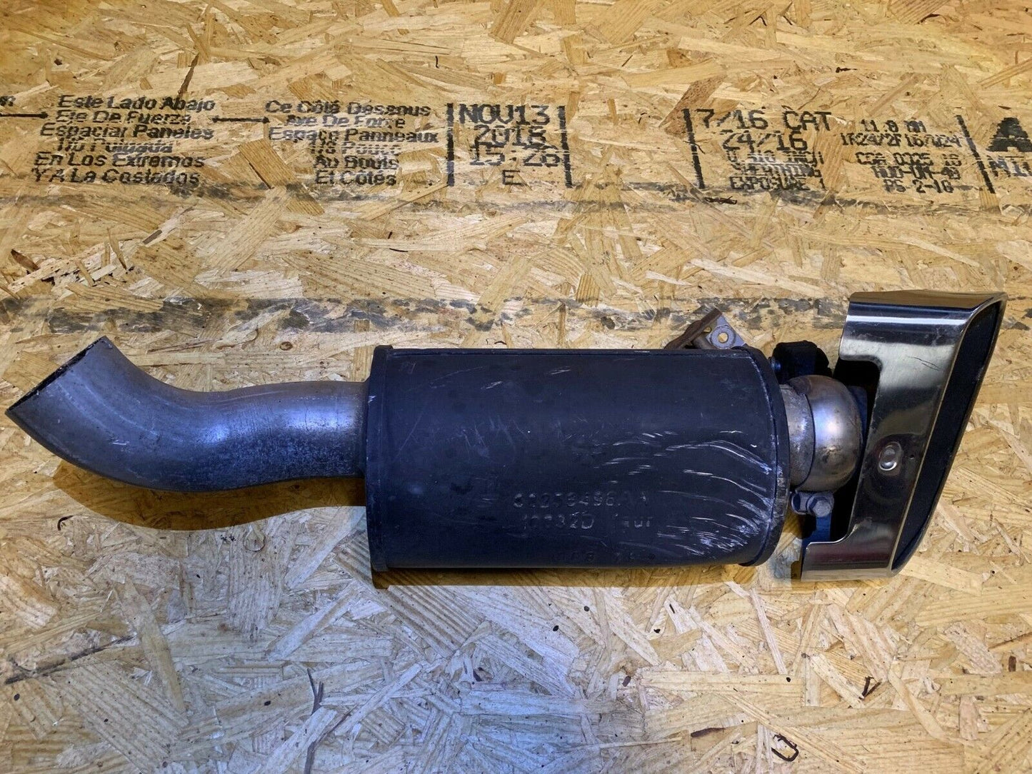 16 17 Dodge Challenger SRT 6.4l Scat Exhaust Muffler Pass Right Side OEM 12k Mi