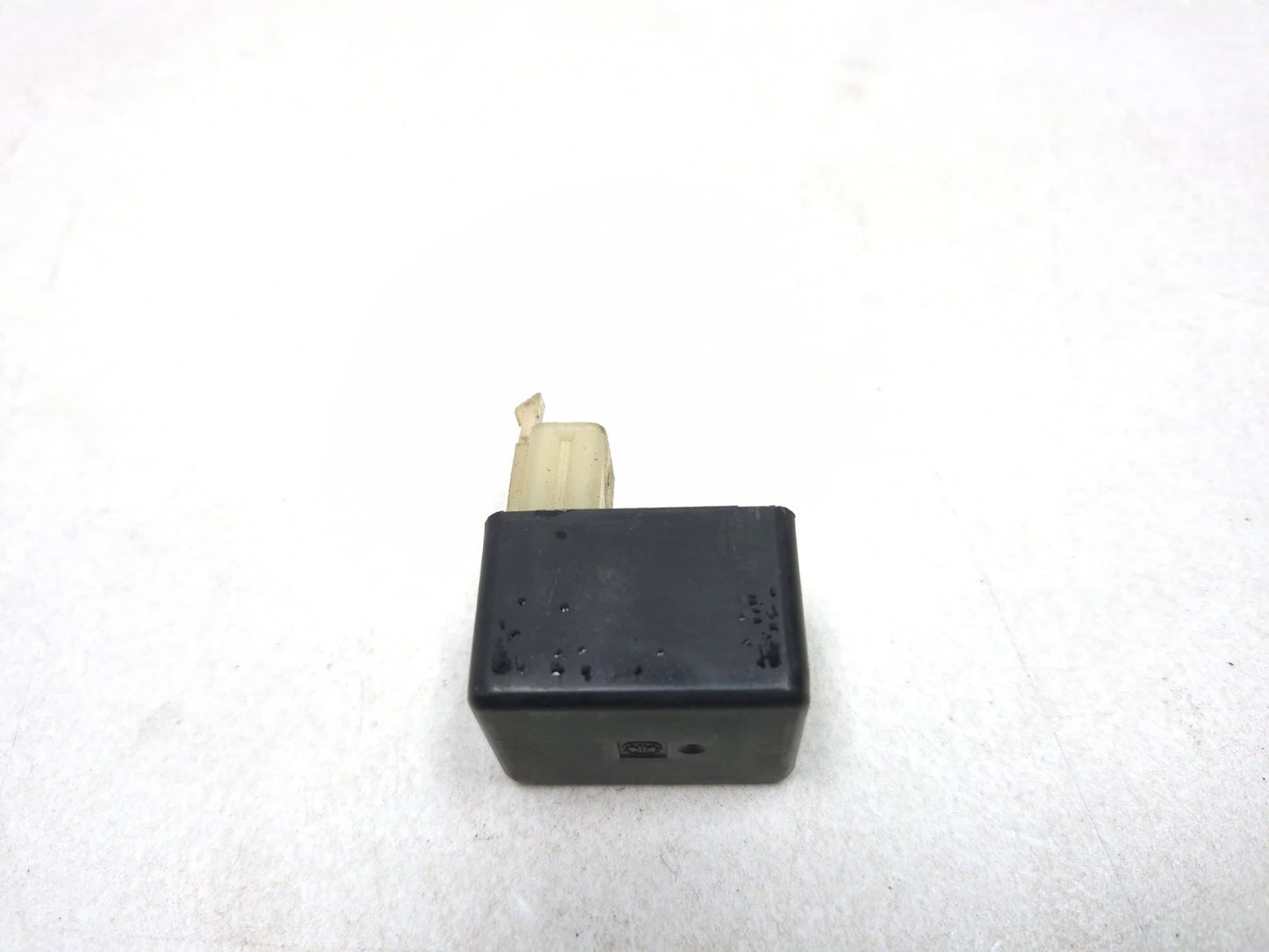 1993 Suzuki Gsx 600 Fp Katana Turn Signal Relay  OEM