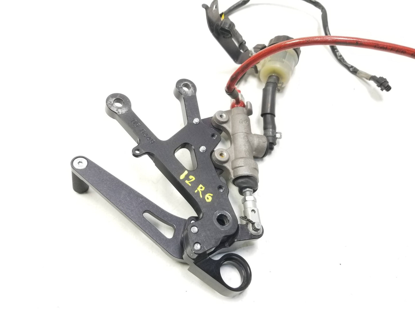 2008 - 2016 2012 Yamaha Yzfr6 R6 Rear Brake Master Cylinder & Brake Pedal