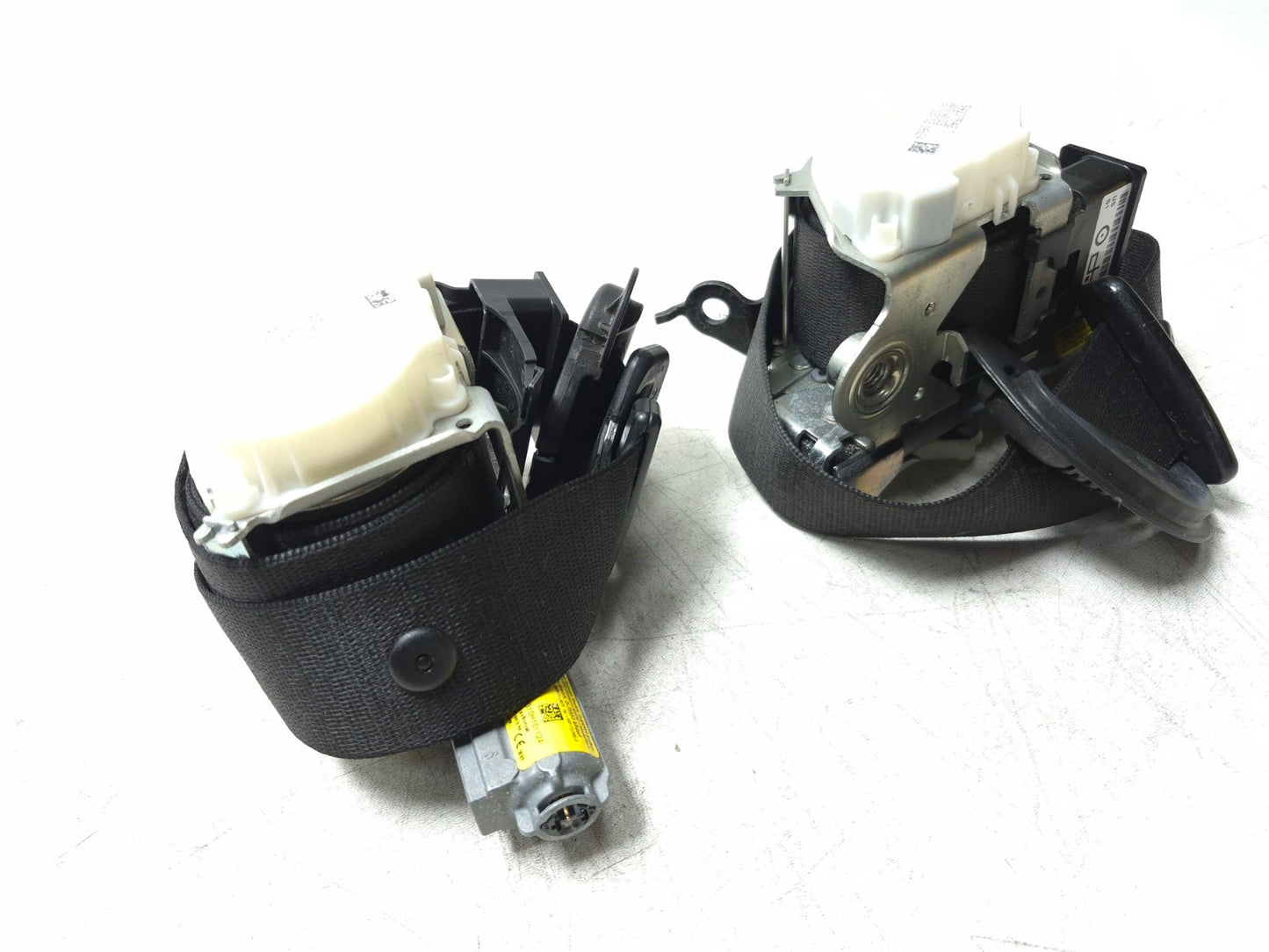 2013 BMW 328i F30 Front Seat Belt Retractor Left & Right Pair OEM