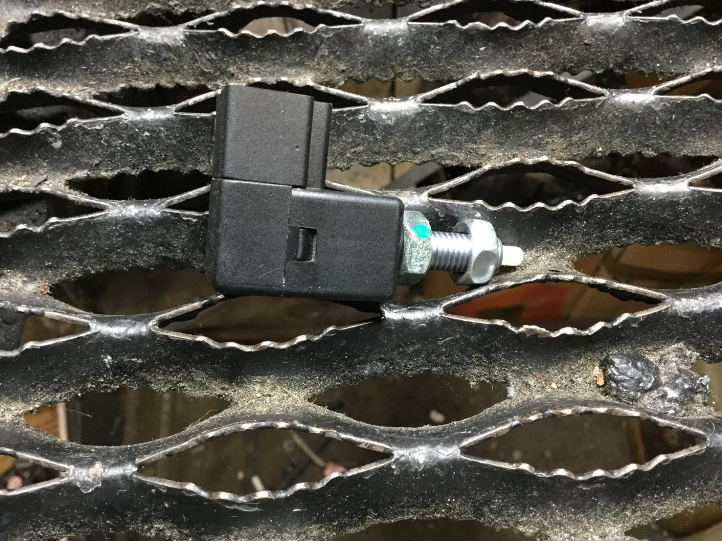 06 07 08 09 10 11 Kia Stop Lamp Switch OEM 938103k000