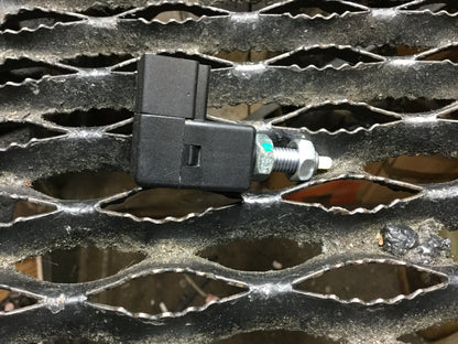 06 07 08 09 10 11 Kia Stop Lamp Switch OEM 938103k000