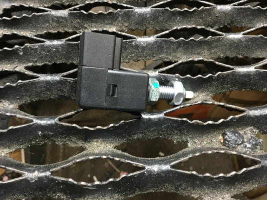 06 07 08 09 10 11 Kia Stop Lamp Switch OEM 938103k000