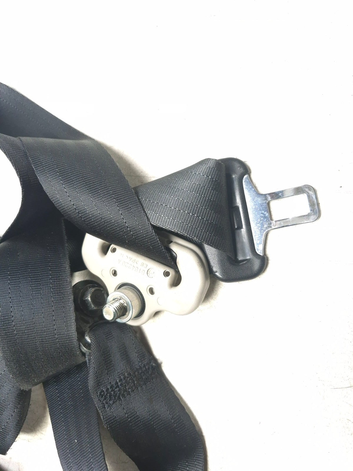2015 Nissan Juke Front Seat Belt Retractor Driver Side Left OEM