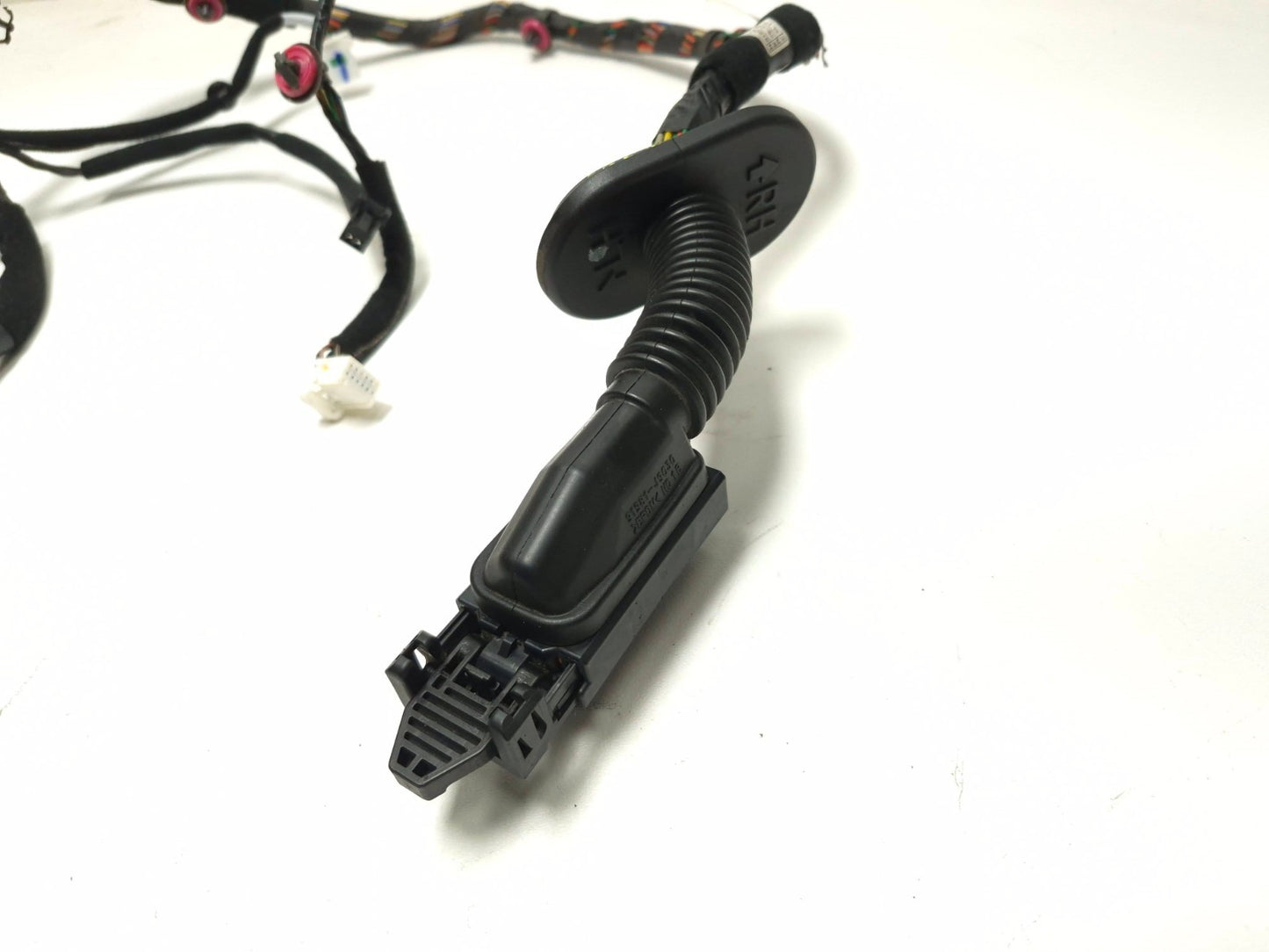 2019 Hyundai Kona Front Door Wire Harness Driver Side Left OEM