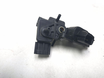 2004 Kawasaki Vulcan 2000 Air Flow Pressure Sensor OEM