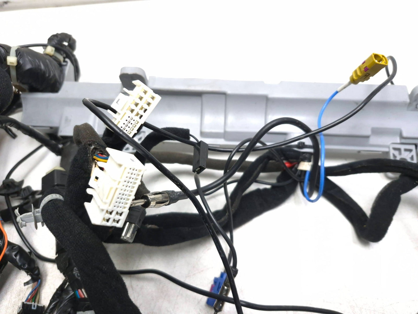 2013 Hyundai Genesis Coupe Dashboard Instrument Panel Wiring Harness OEM