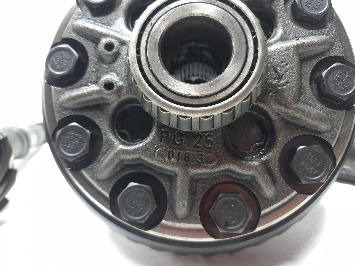 2013 Cadillac Escalade Esv Rear Differential Set 8.5 /8.625 30 Spline OEM