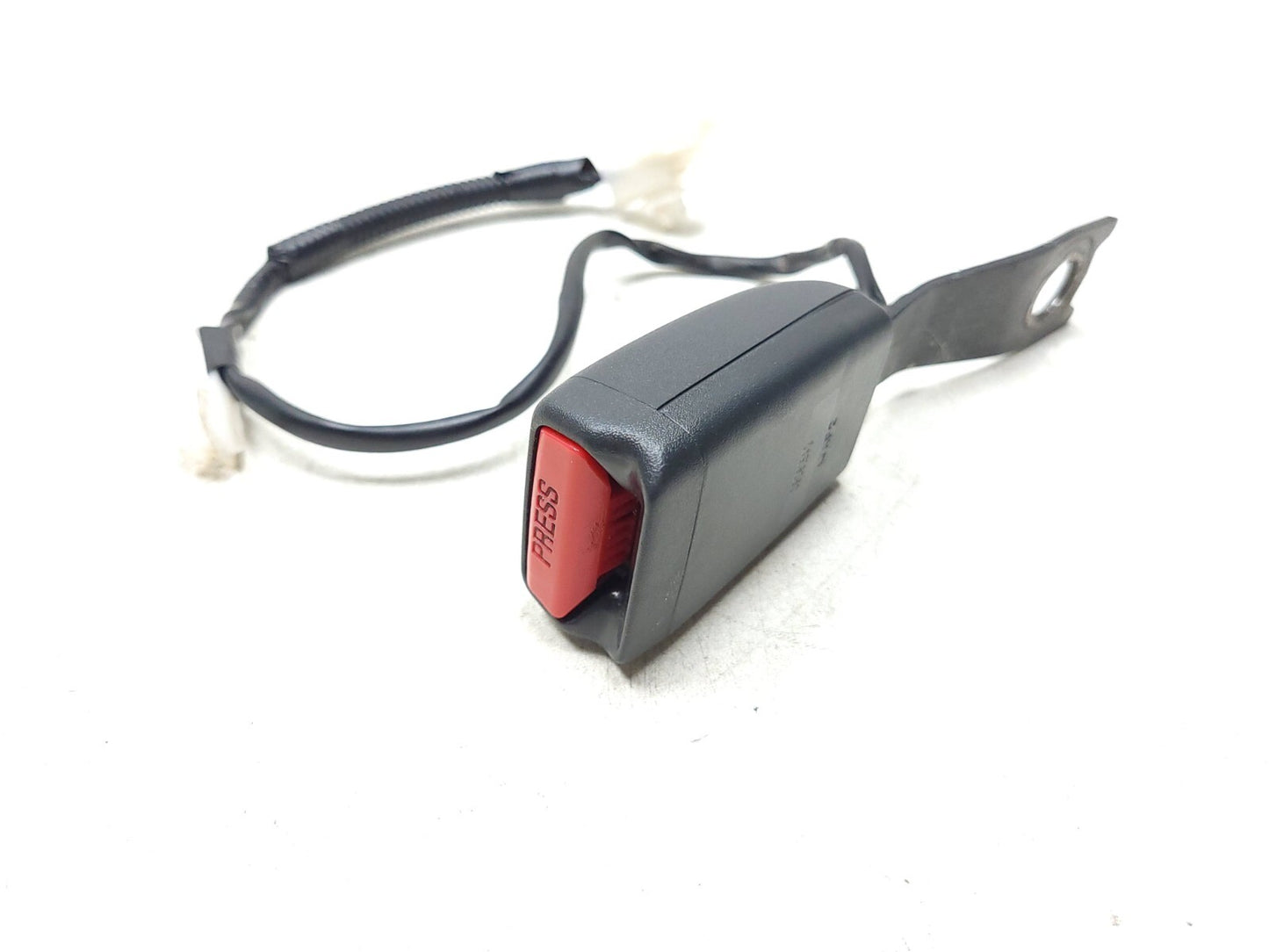 2005 - 2010 Scion Tc Front Seat Belt Buckle Passenger Side Right OEM