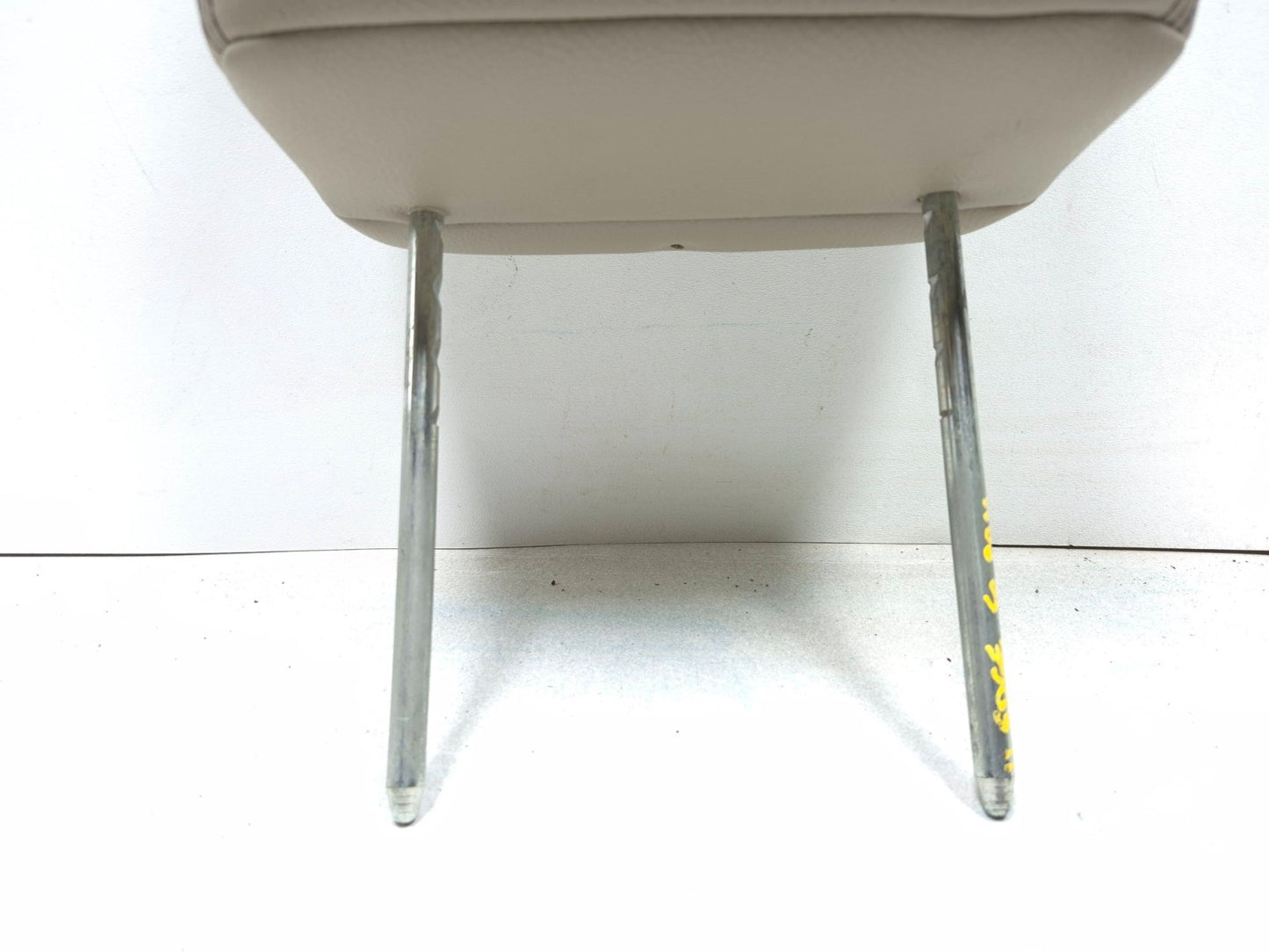 2011 Ford Edge Front Seat Headrest Right Passenger Side OEM
