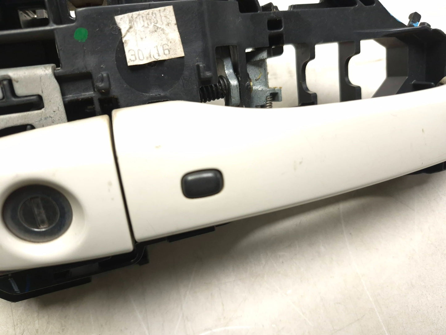 2017 Dodge Journey Front Door Exterior Handle Driver Side Left OEM