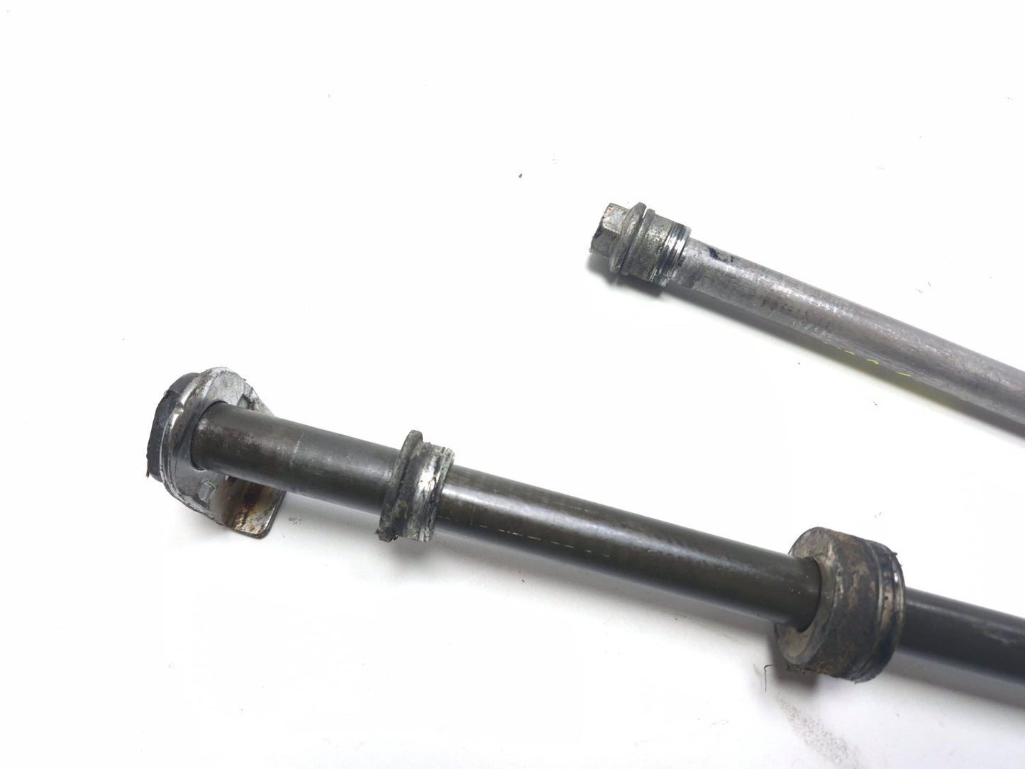 1998 Yamaha Yzf600r Wheel Axle Rear & Front Pair OEM