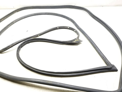 2011 - 2013 Kia Sportage Door Weatherstrip Seal Front Driver Side Left 2pcs OEM