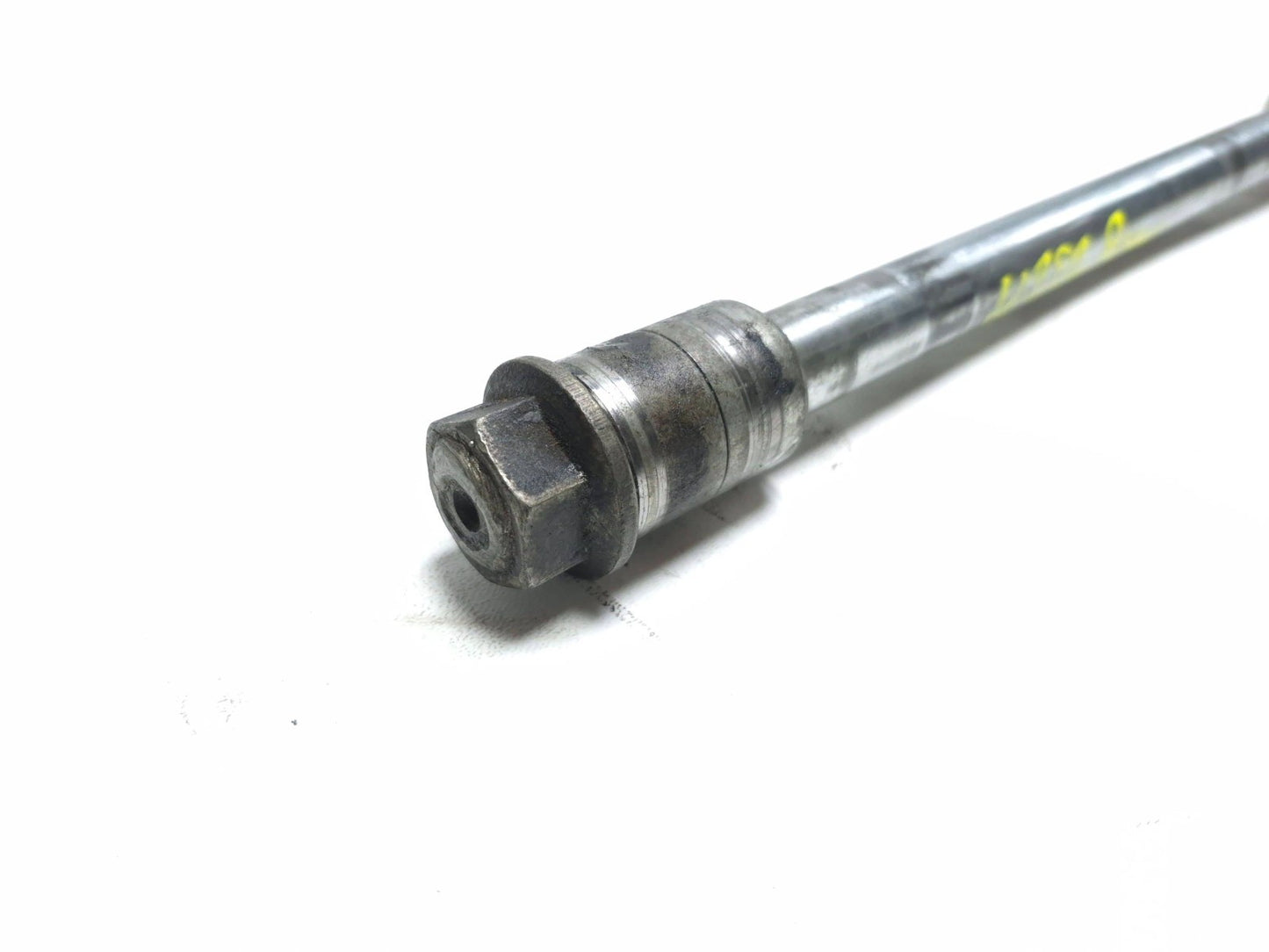 1980 - 2001 Harley-davidson Electra Glide Flhtc Rear Wheel Axle 41110-79a OEM