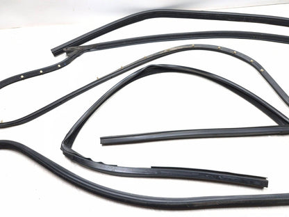 2018 Chrysler 300 Front Left Driver Door Weatherstrip Seal 3pcs OEM