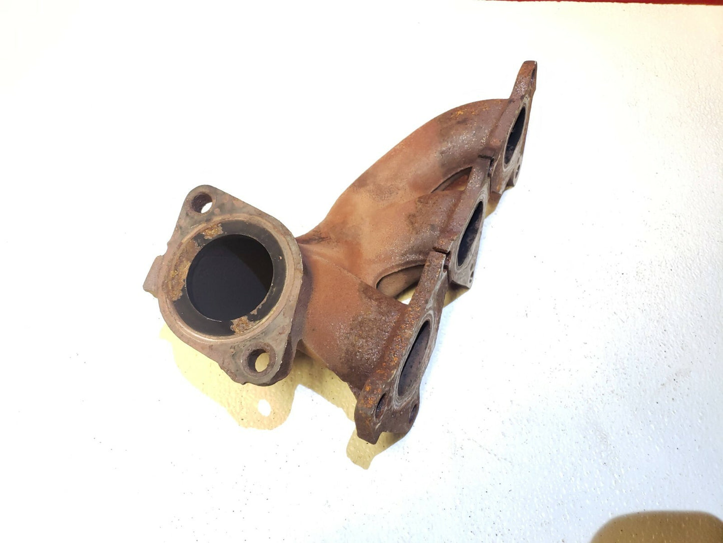 2009 Cadillac CTS Exhaust Manifold 2pcs OEM