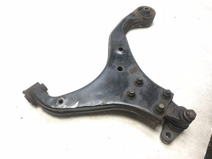 2008 Hyundai Tucson Front Left & Right Lower Control Arm Pair OEM