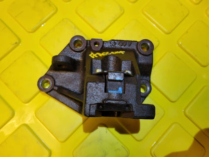 12 - 17 Hyundai Accent Automatic Transmission Mount Bracket OEM