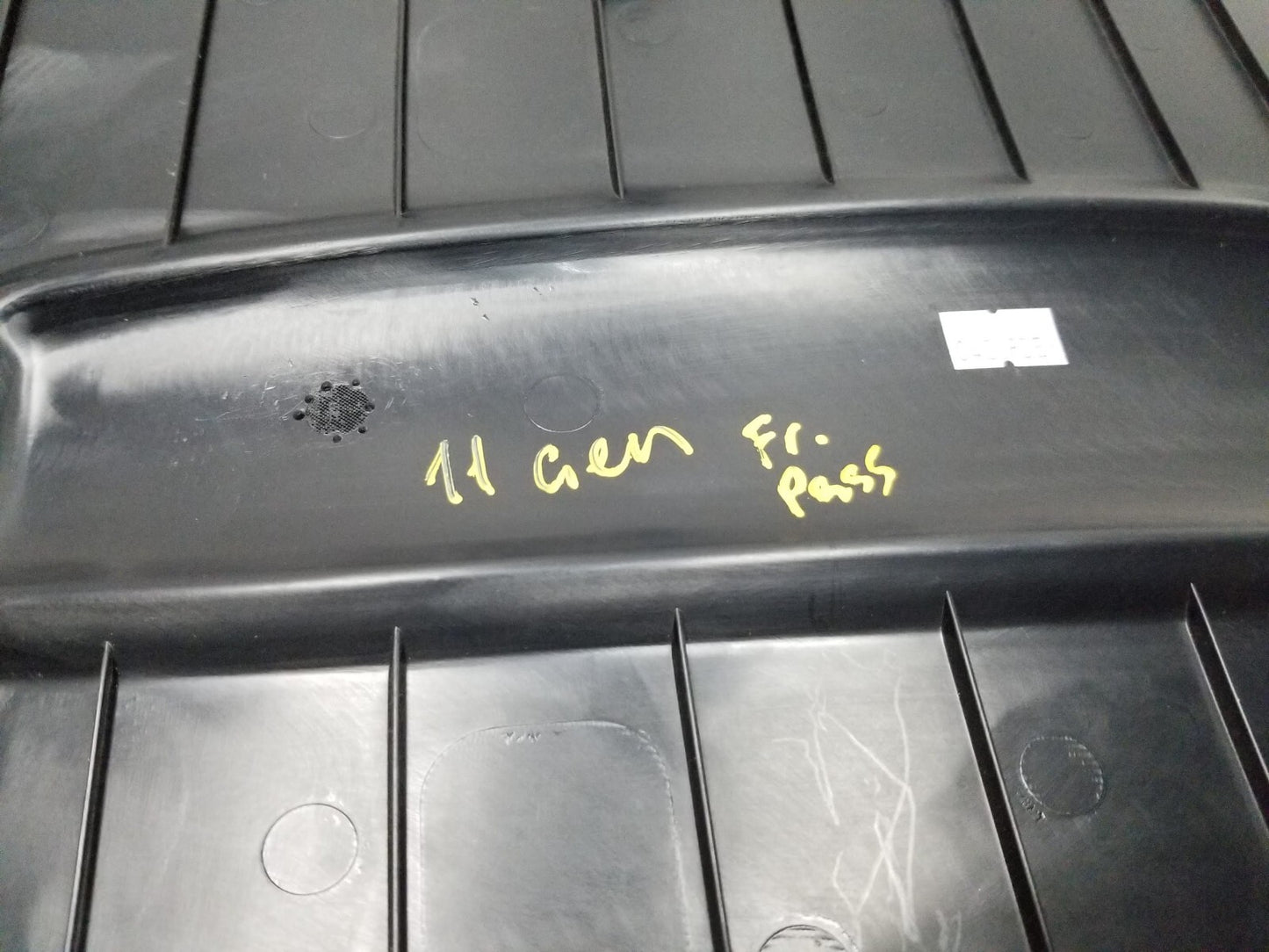 09-12 Hyundai Genesis Coupe Front Seat Back Backrest Cover Trim Passenger Rh OEM