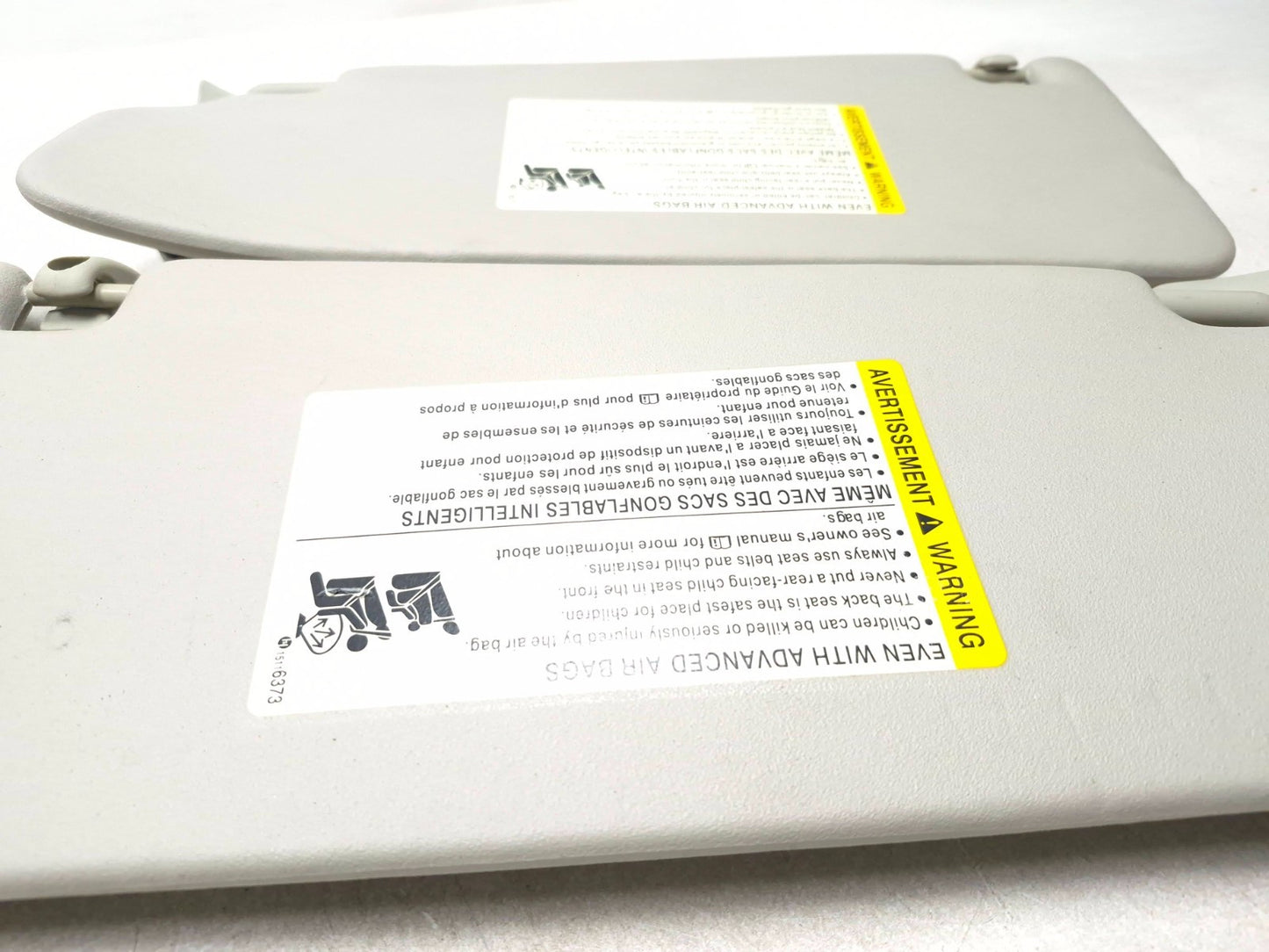 2007 Saab 9-5 Aero Sun Visor W/ Mirror & Light 2pcs OEM