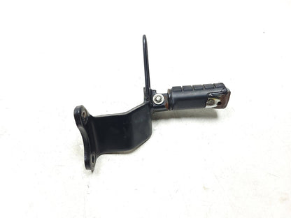 2007 - 2014 Honda Vt750 Shadow Spirit Front Right Foot Peg & Mount OEM
