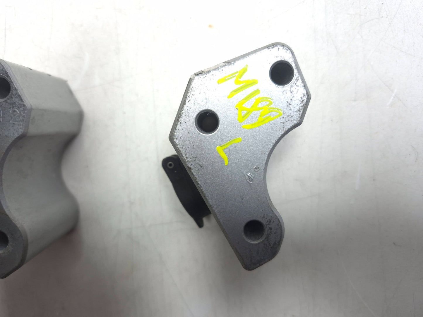 2009 Kawasaki Concours 14 Zg1400 Handlebar Risers Left & Right Helibars