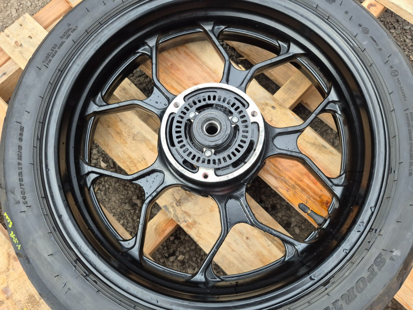 2025 Yamaha R3 Yfz320 Wheel Rim W/ Tire Rear 140/70 R17 OEM