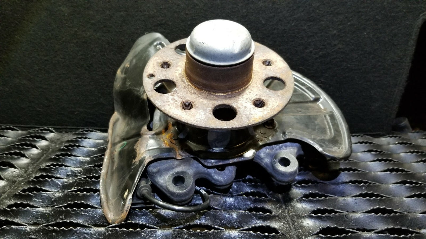 2007 Mercedes Benz Clk350 Front Spindle Knuckle Wheel Hub Left Driver Side OEM