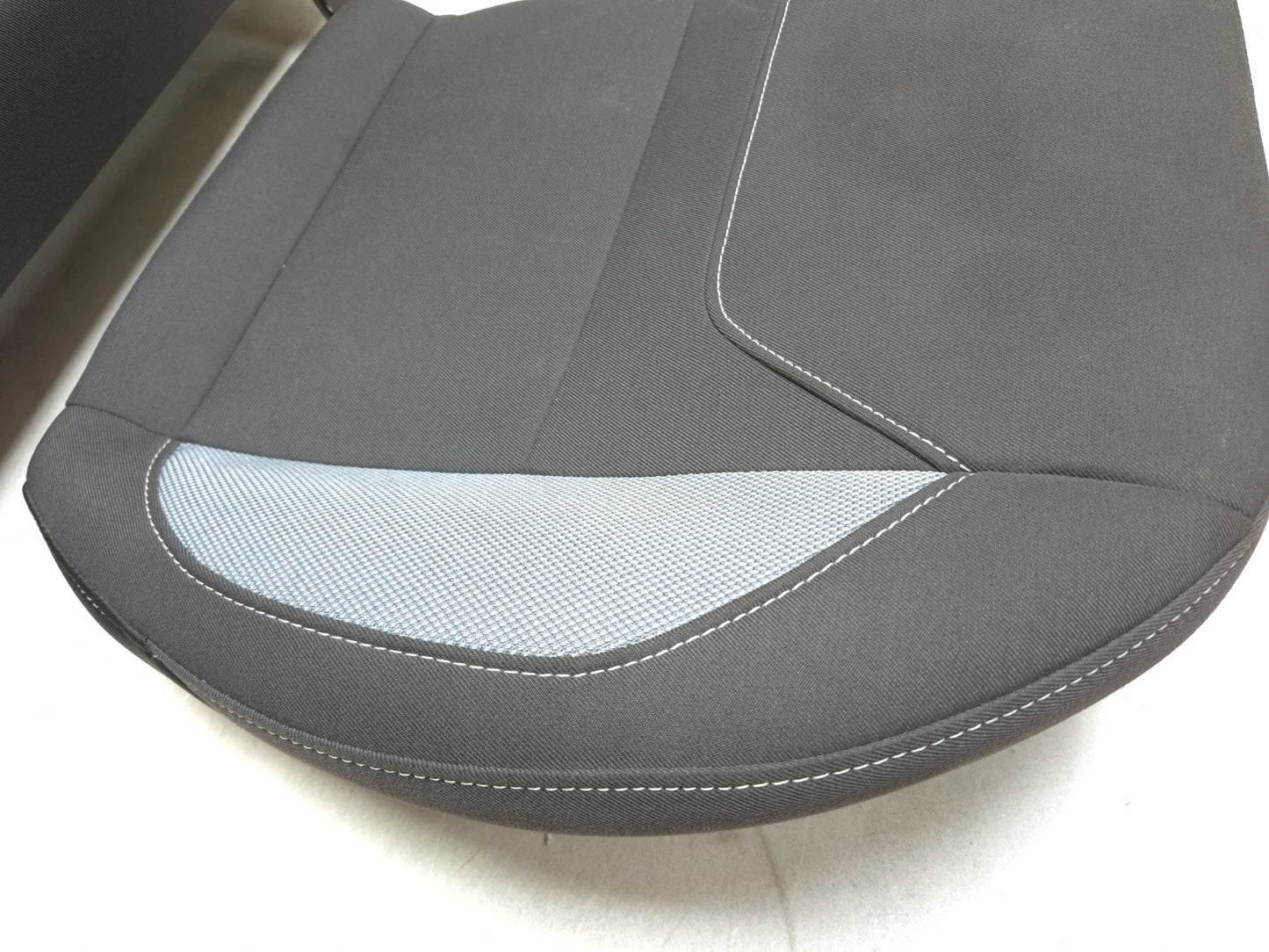 2017 Ford Focus St Rear Seat Cushion Bottom Lower Left & Right OEM