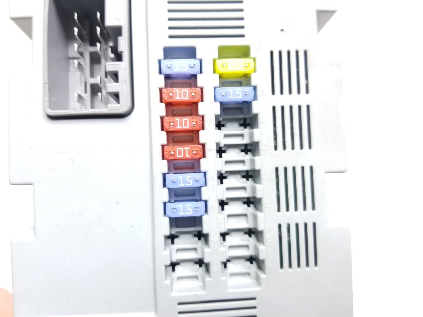 2017 Jaguar Xe Rear Trunk Cabin Fuse Junction Box OEM Cpla-14q073-aa