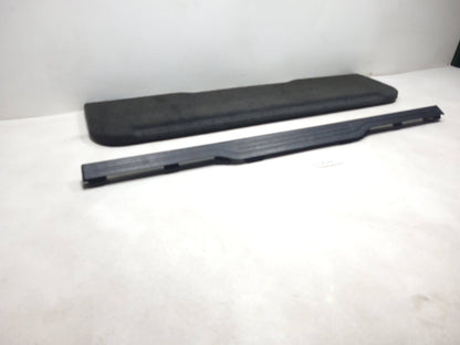 2007 Range Rover Trunk Lower Tailgate Trim Cover 2 Pcs OEM