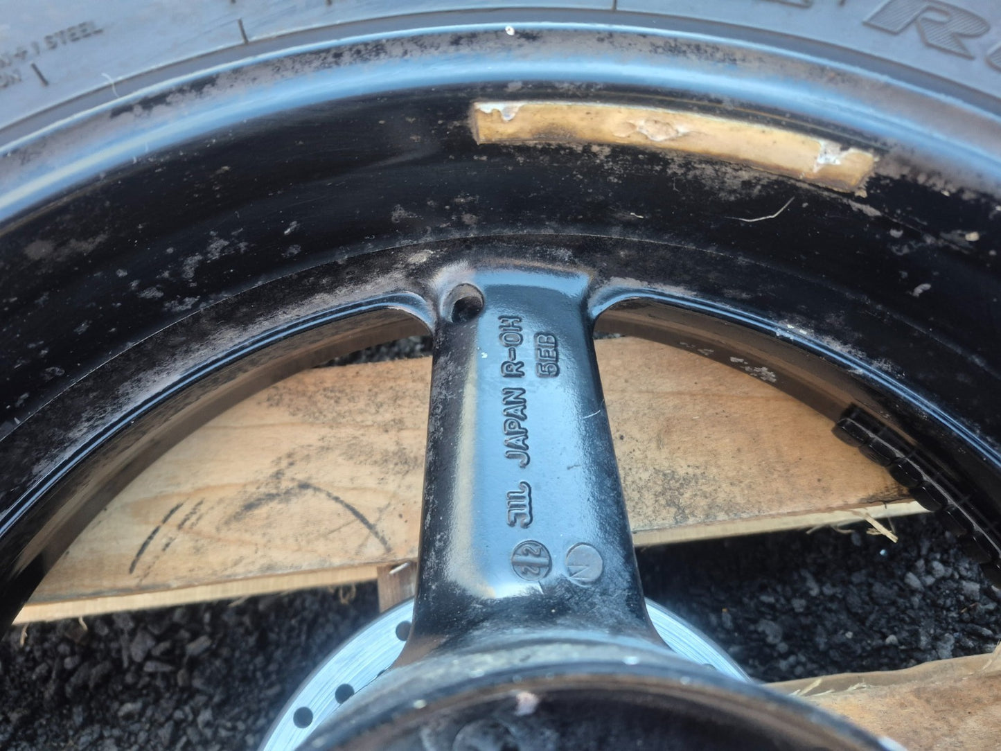 2002 Yamaha R6 Yzf-r6 Rear Wheel Rim J17xmt5.50 & Tire 180/55zr17 OEM