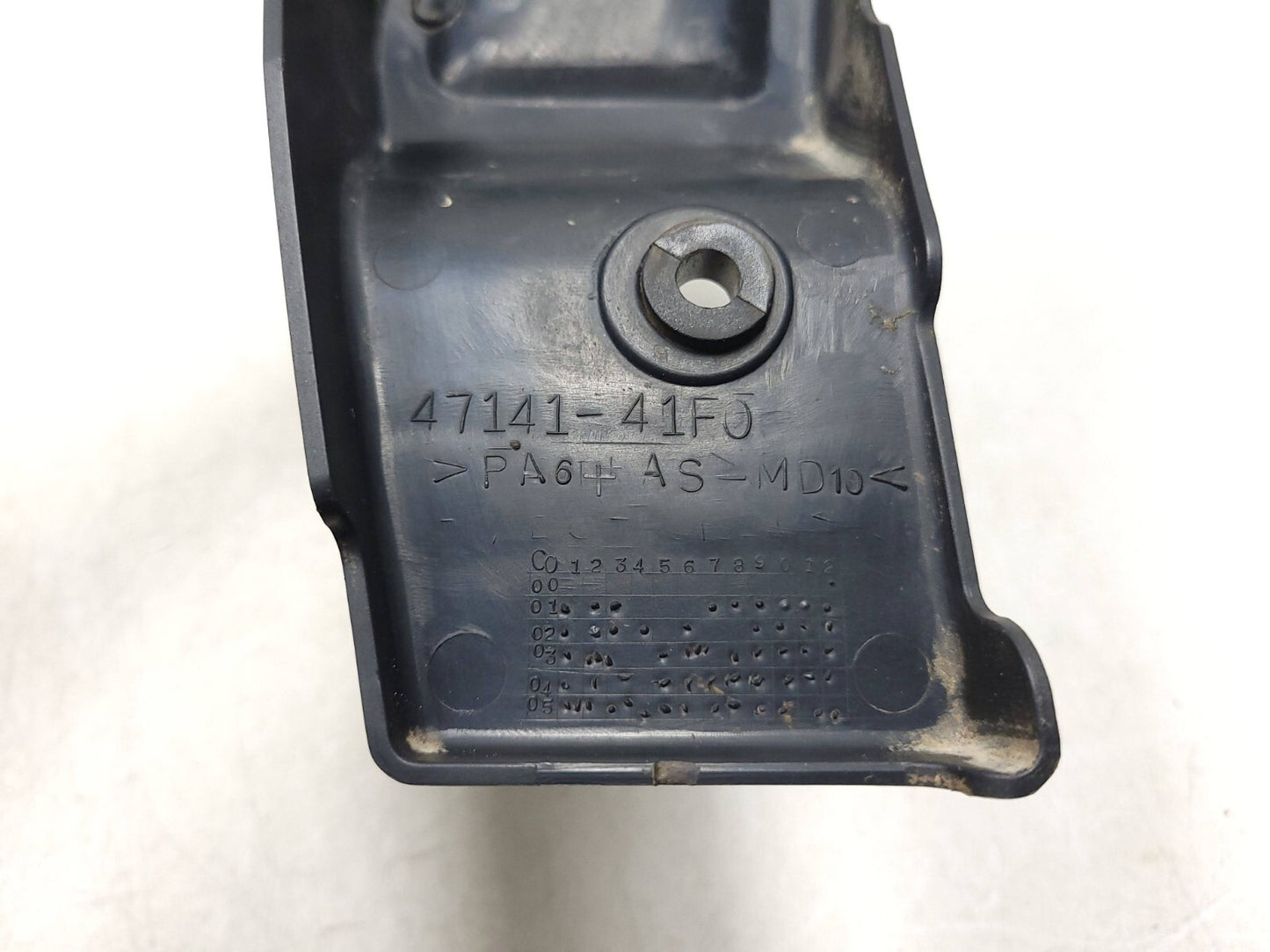 2006 - 2009 Suzuki Boulevard C50 Vl800 Right Front Neck Fairing Cover 2pcs OEM