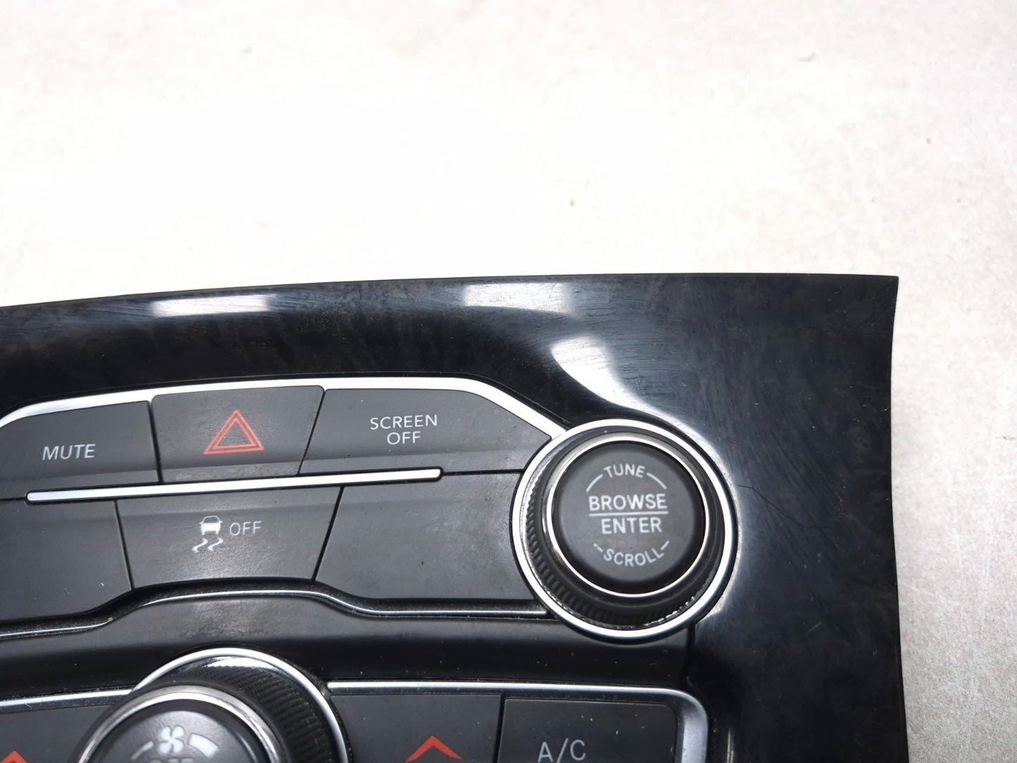 2018 Chrysler 300 Limited AWD Heater AC Temperature Control OEM