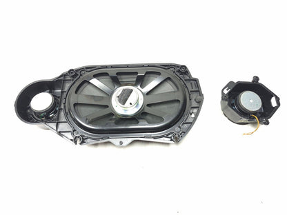 2012 Mercedes W212 E350 Sedan Rear Sub Woofer Speaker OEM