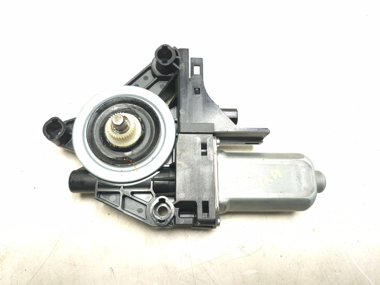2017 Dodge Journey Front Door Window Regulator Motor Passenger Side Right OEM