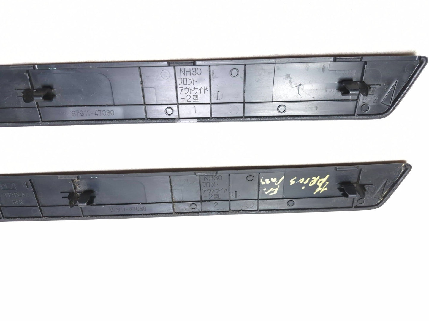 2011 Toyota Prius Front Door Sill Scuff Step Plate Left & Right  OEM