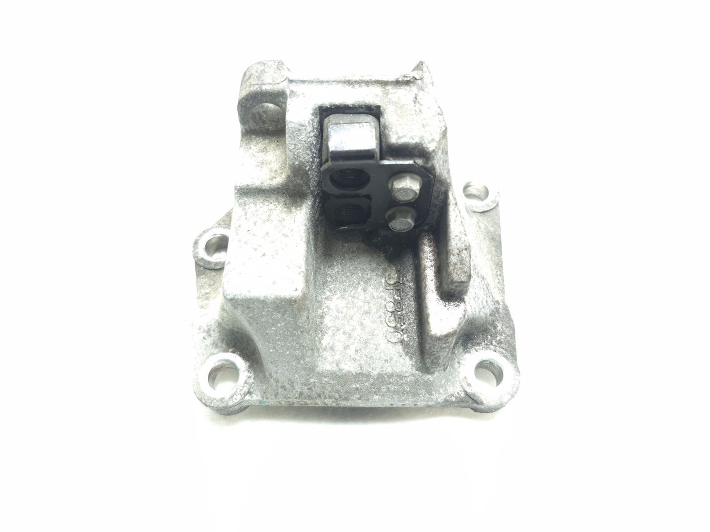 2019 Hyundai Kona Automatic Transmission Mount Bracket OEM