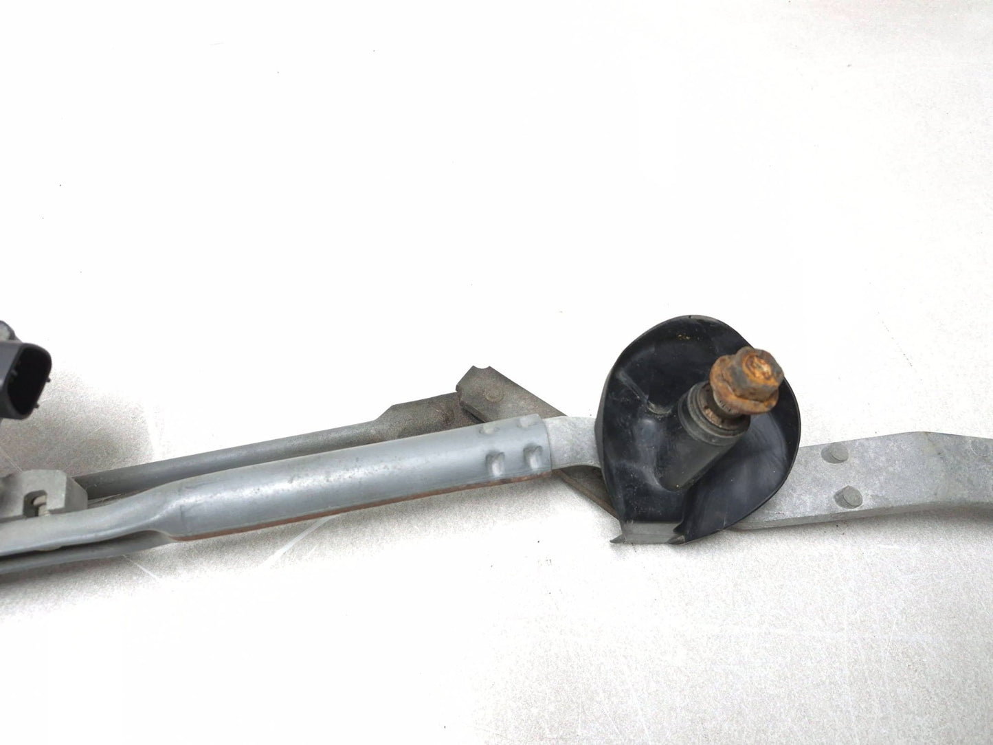 2018 Chrysler 300 Windshield Wiper Motor & Linkage Transmission OEM
