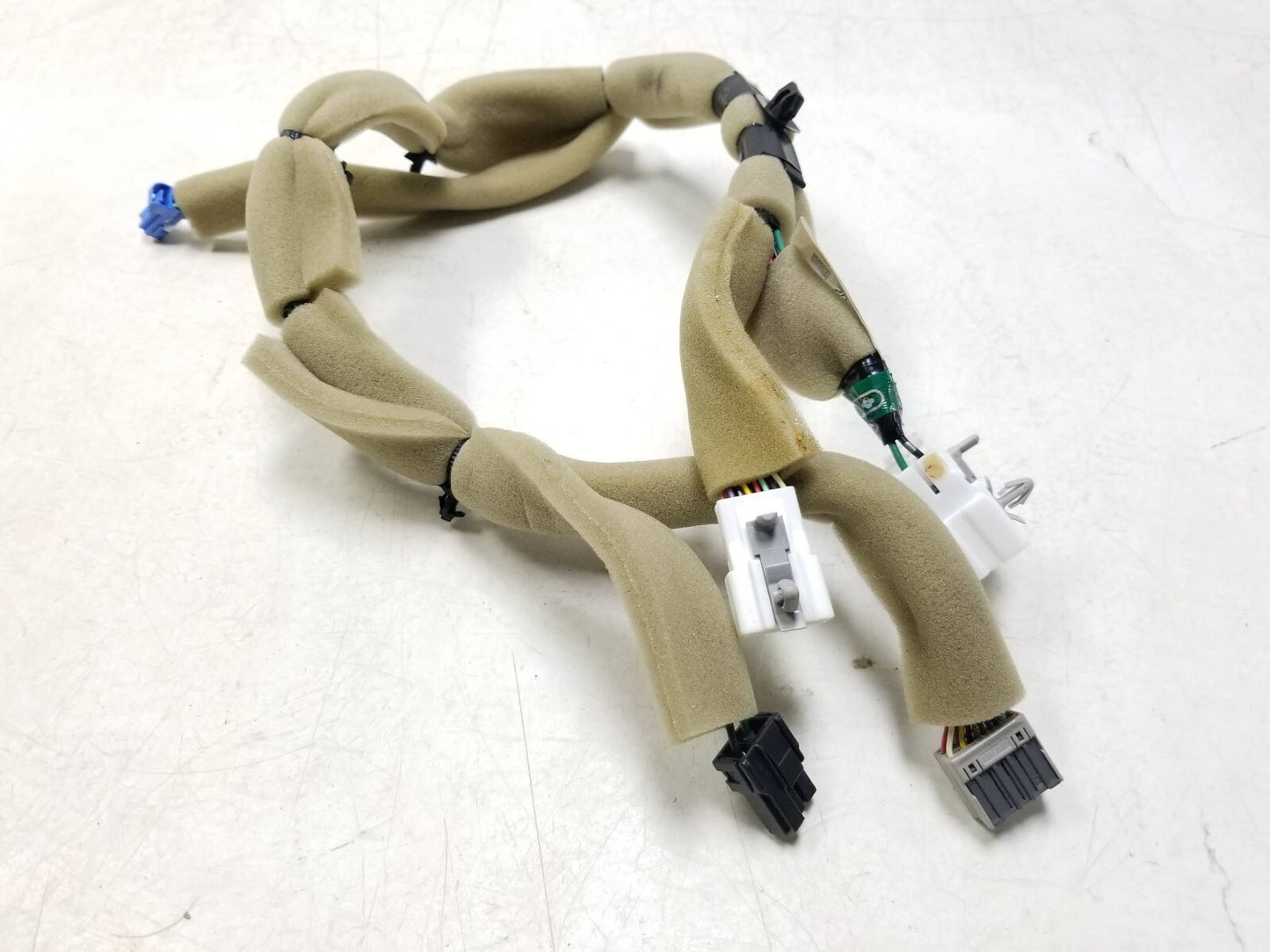 2011 - 2015 Nissan Rogue Center Console Sub Wire Harness OEM