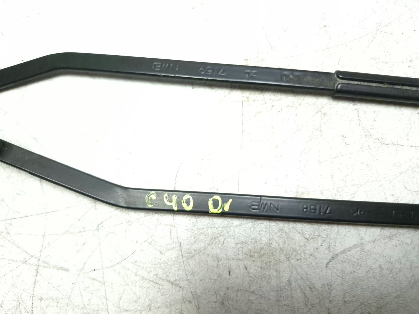 2010 Dodge Caliber Sxt Windshield Wiper Arm Pair OEM