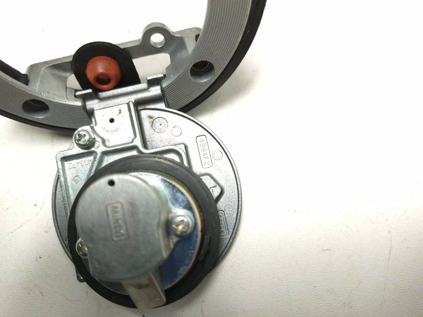 2017 Yamaha Yzf R3 Ignition Lock Switch & Fuel Cap Lock Set OEM
